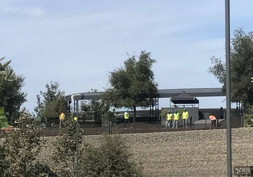 Apple Park现场周边的情况:忙碌有条不紊