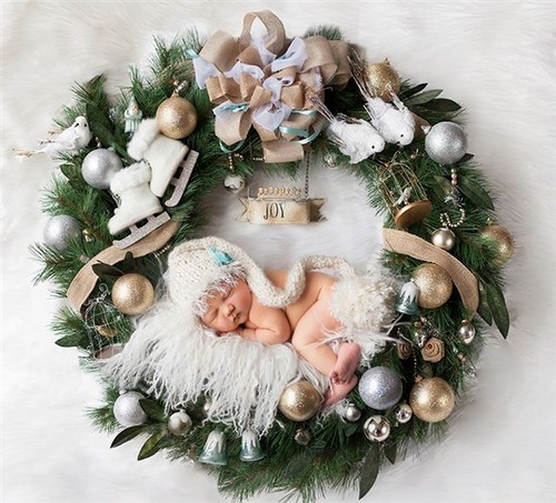 国外宝宝们人生第一张圣诞节照片 太萌了_互联