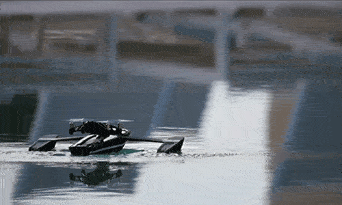 (parrot 开发的水翼船玩具 hydrofoil)